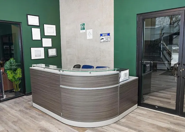 Business Ready 2br In South Loop With Skyline View, Optional Parking & Gym Access Close To Mccormick, Downtown & Cta * Chicago
