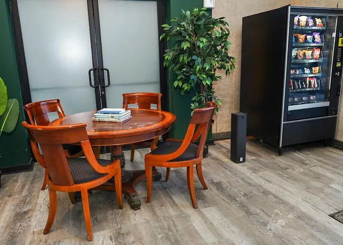 Appartamento Business Ready 2br In South Loop With Skyline View, Optional Parking & Gym Access Close To Mccormick, Downtown & Cta Chicago